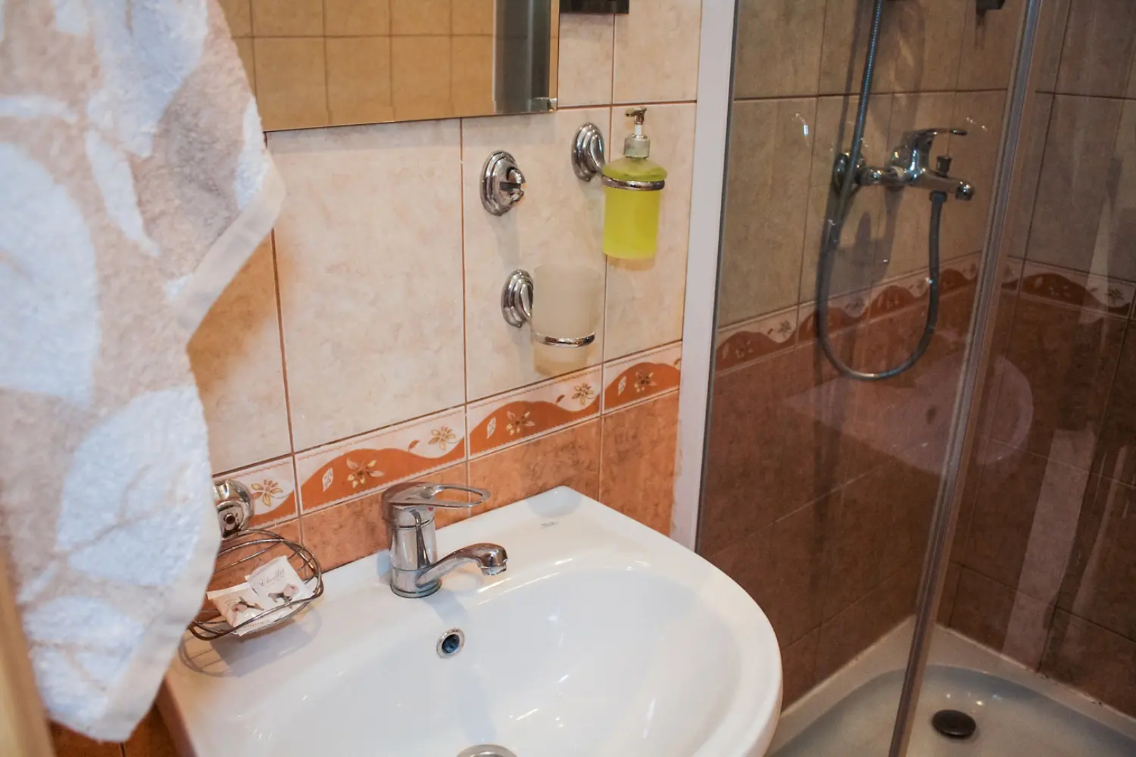 Отель Адамас