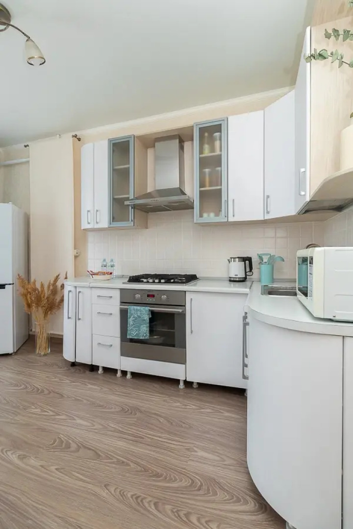 Квартира Happy House  Комарова 17/2