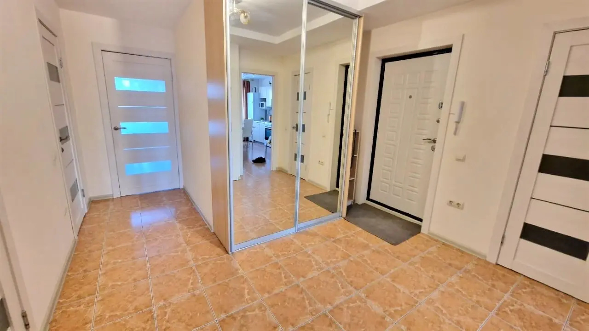 Квартира Краснозвездная 33