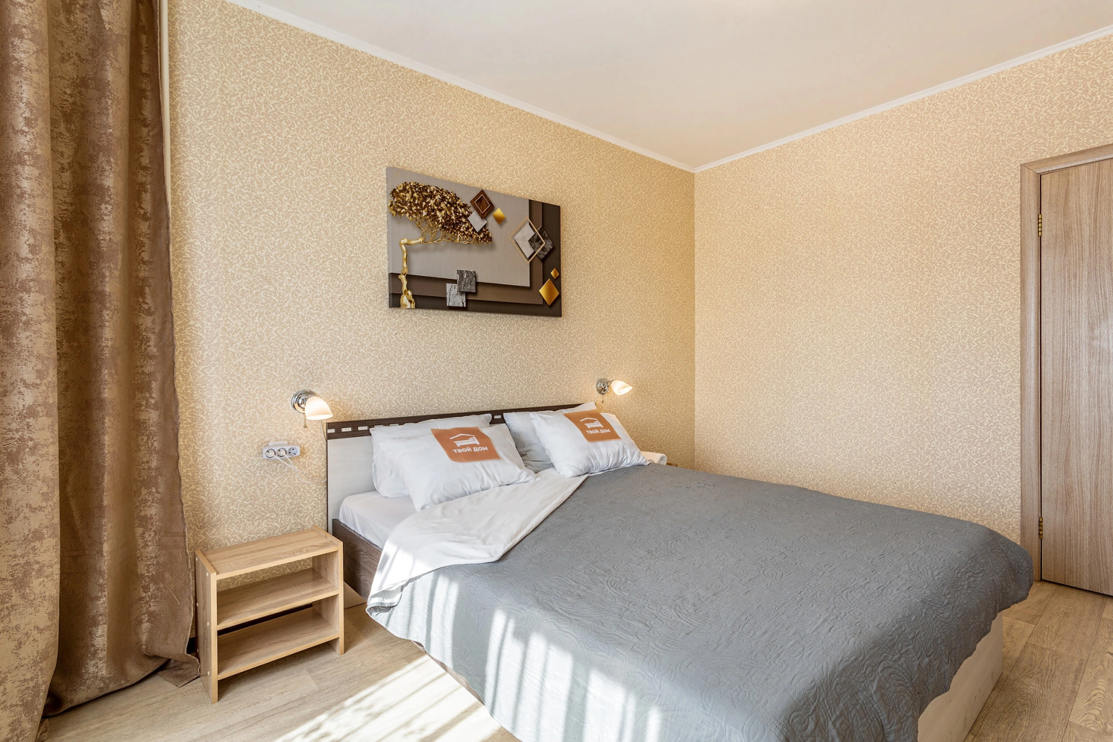 Квартира Просторная двухкомнатная в самом центре города