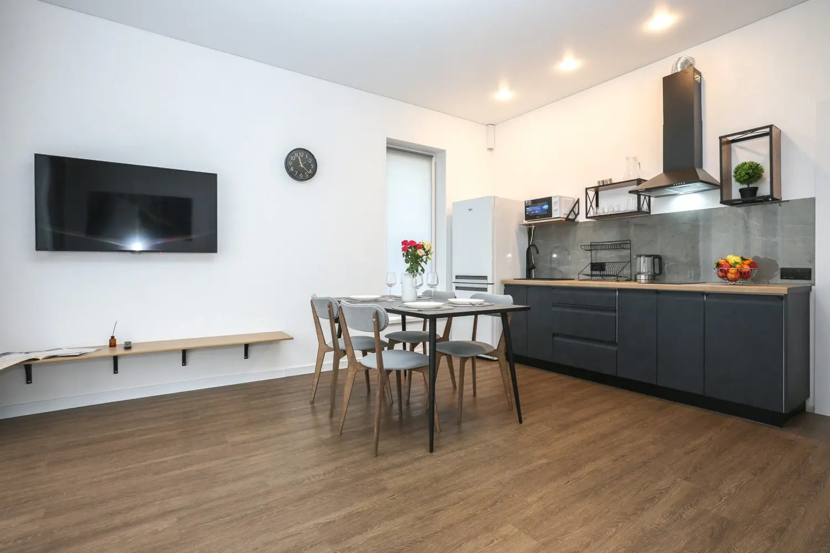 Частный дом Дом у озера Белая дача