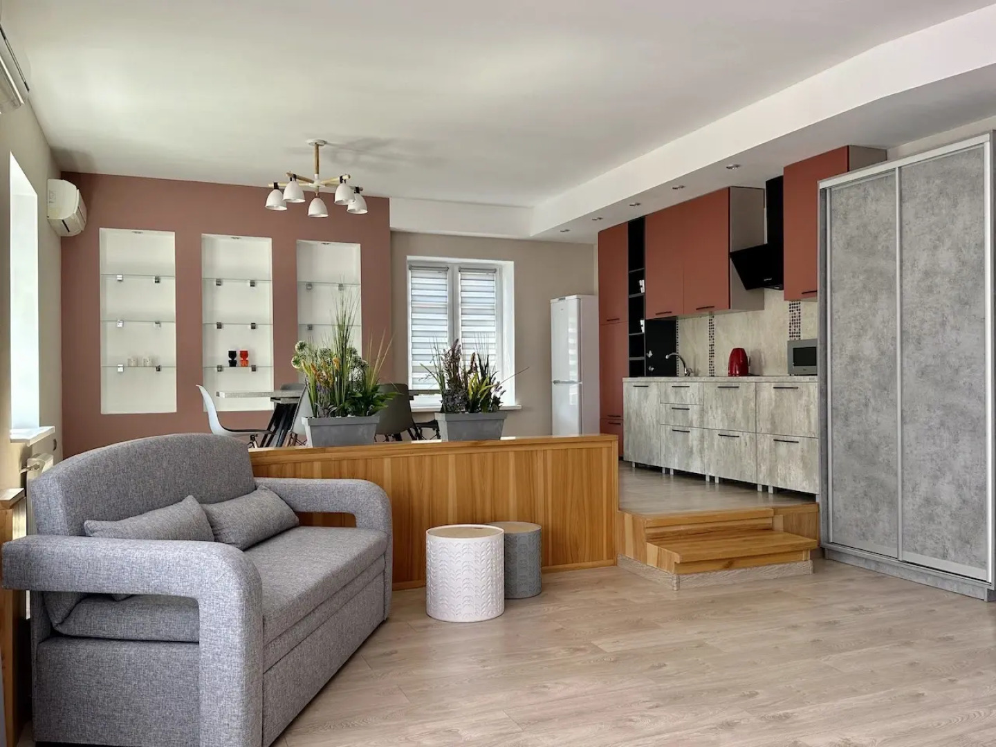 Апартаменты в центре Янтарного №2