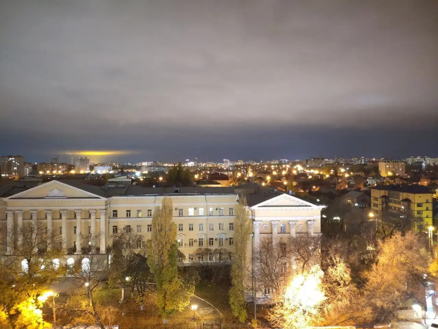 Квартира Просторные стильные апартаменты в центре с супер видом