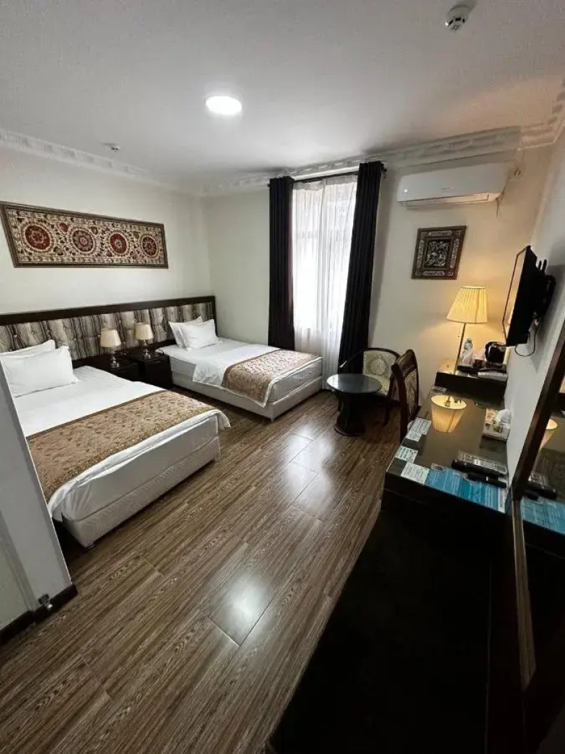 Отель Shahriston