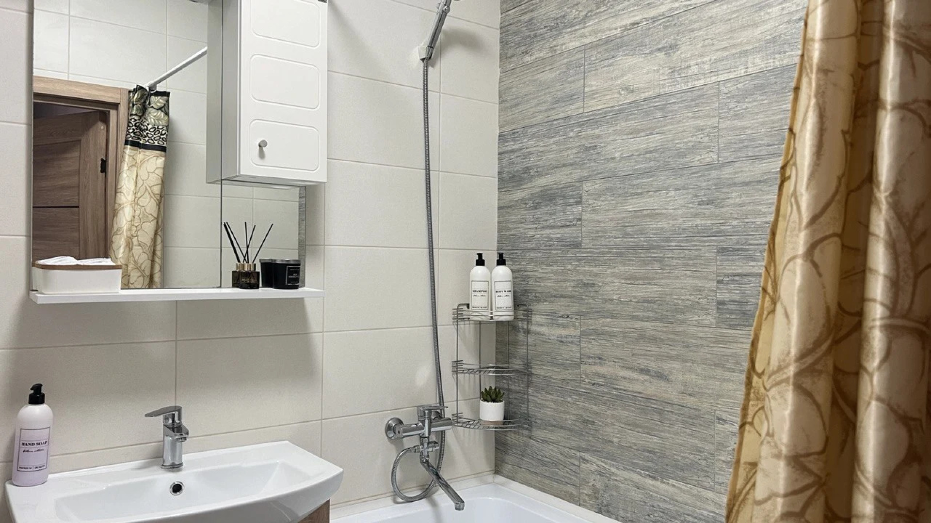 Апартаменты на проспекте Притомском 29