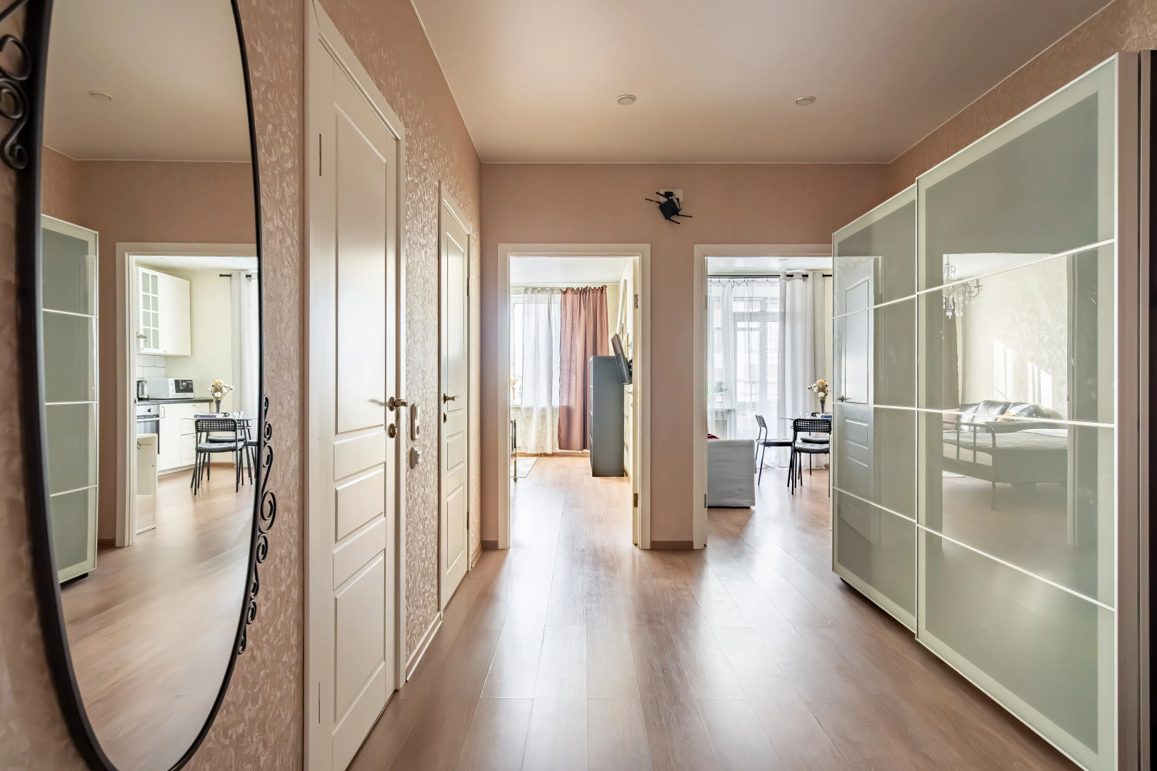 Апартаменты Sergeew Apartments Премиум с балконом у Невского Проспекта