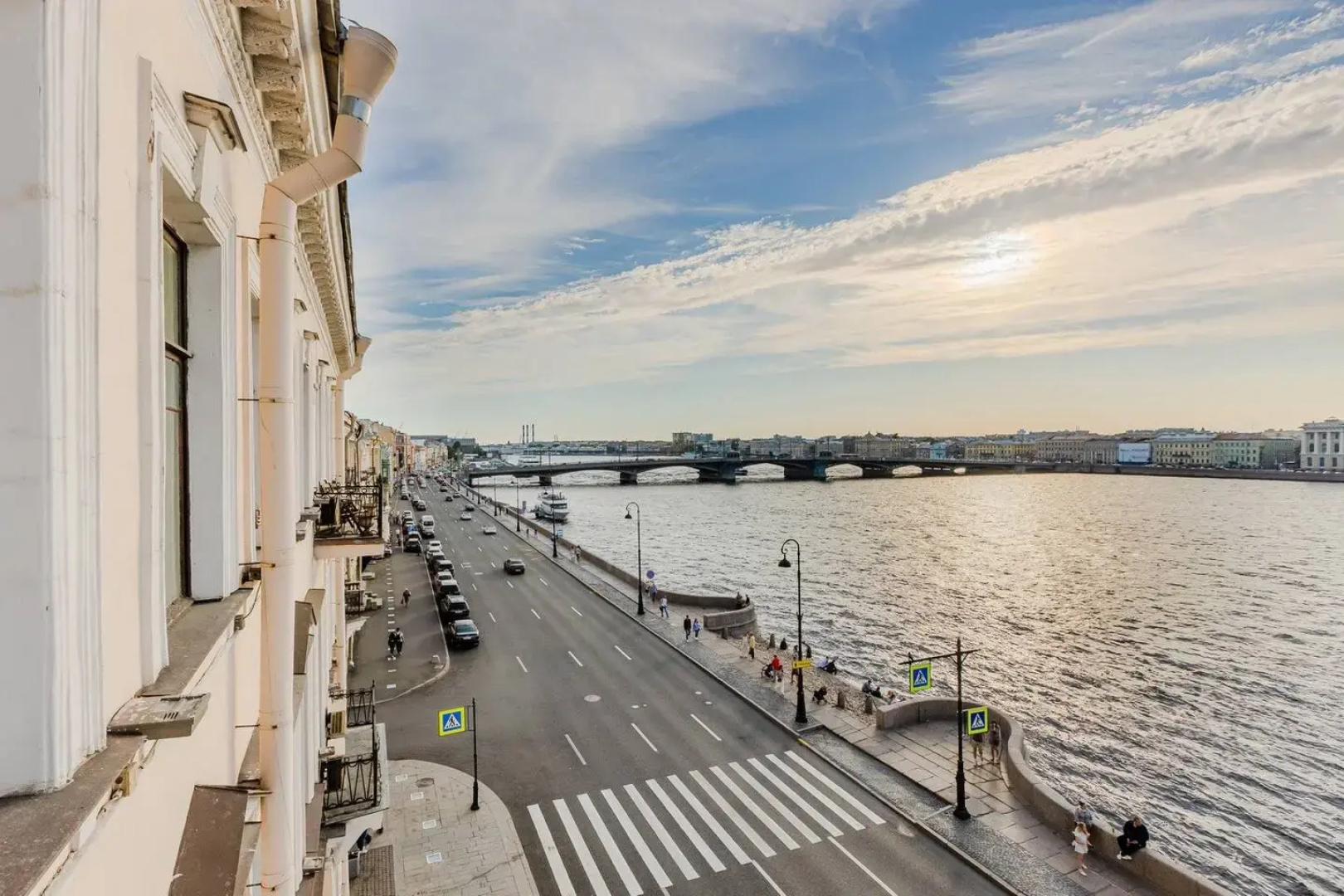 Апартаменты a.m. Rooms Neva Balcony (Angliyskaya Naberezhnaya)