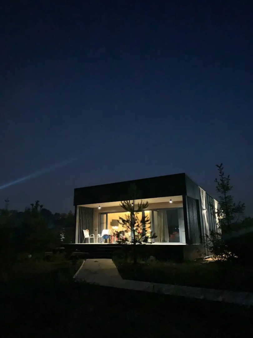 Частный дом Lakeside house