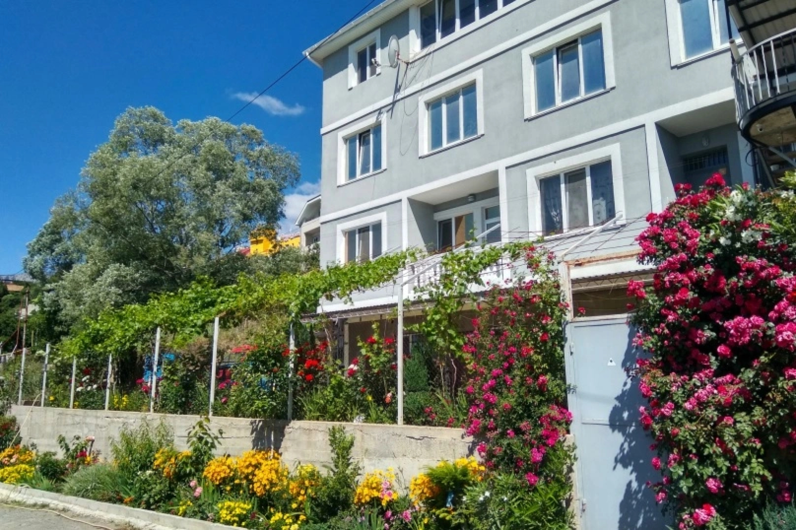 Nune Guest House