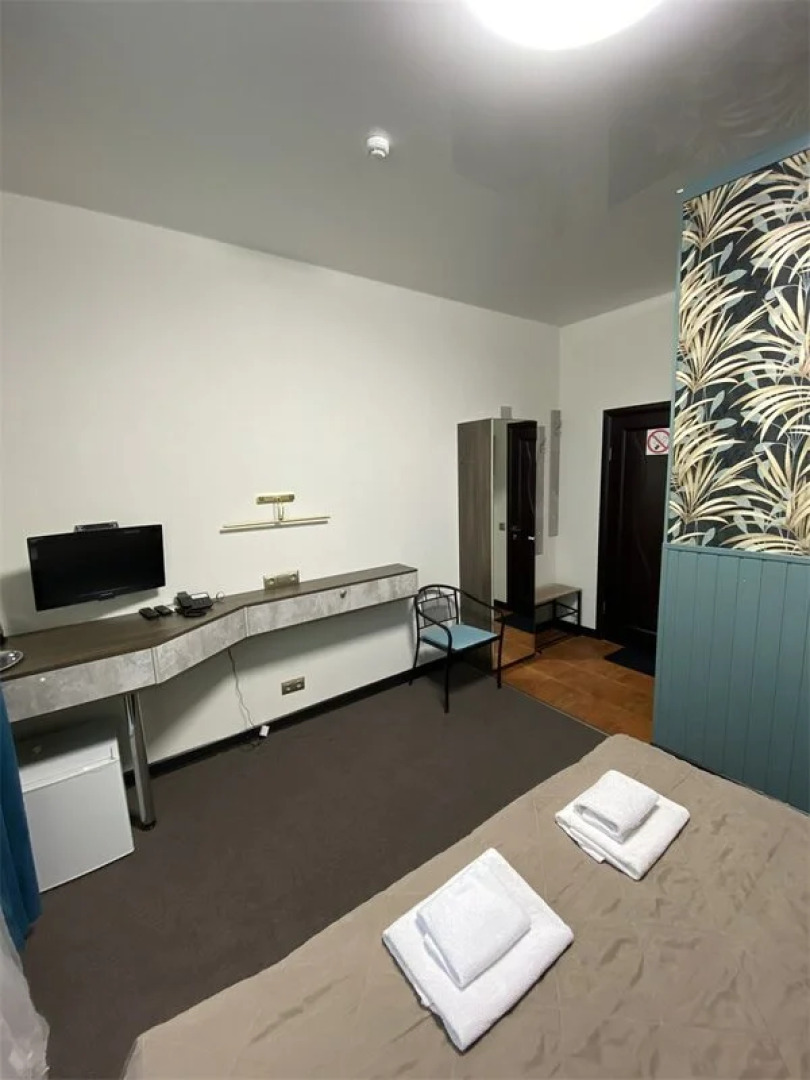 Отель Корона