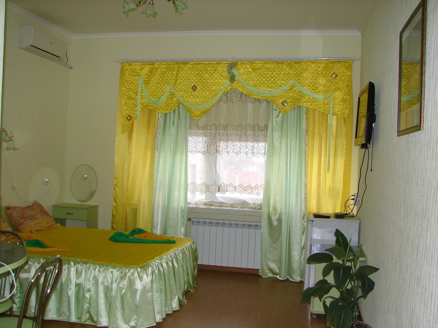 Отель Режанс