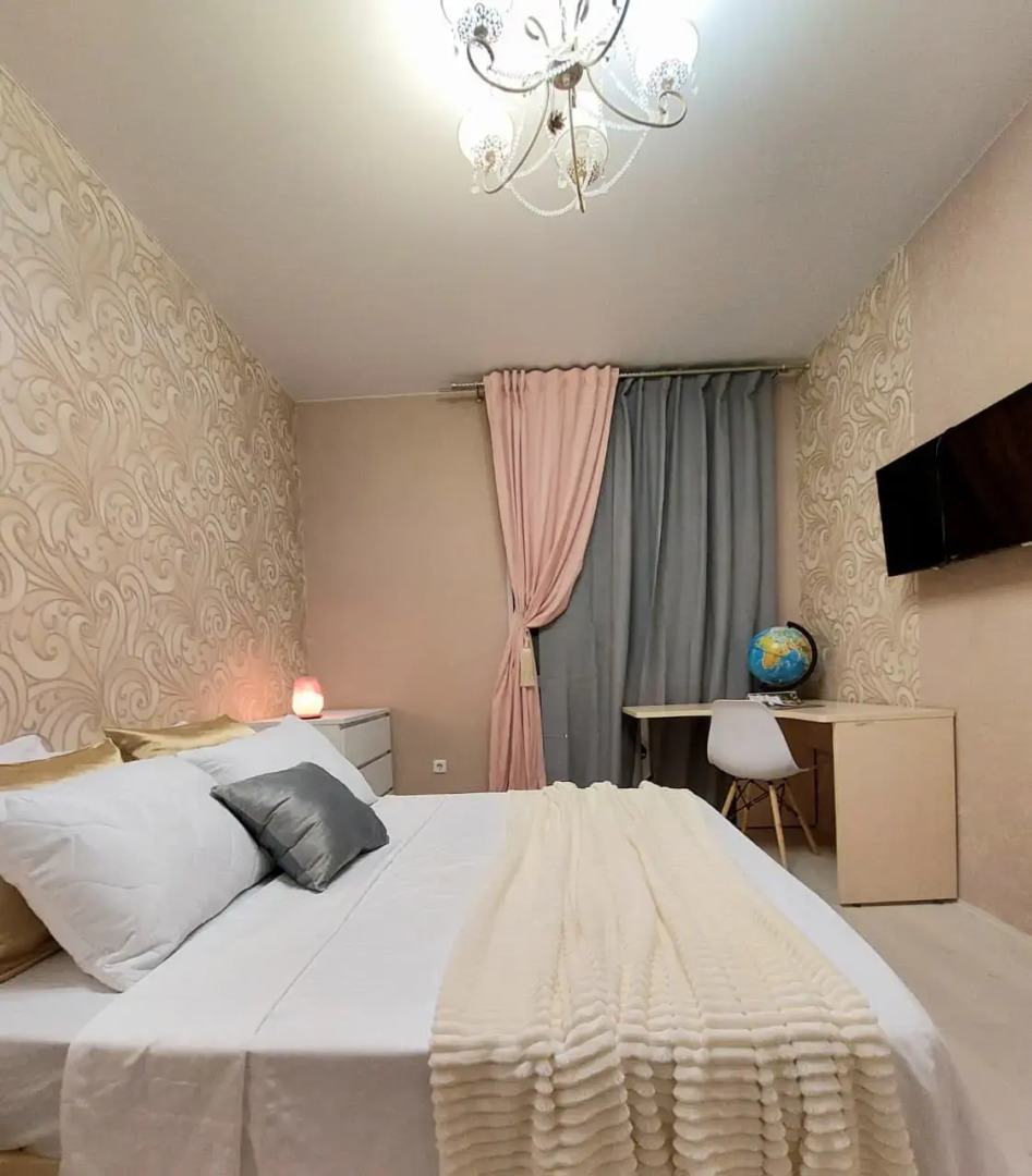 Квартира ЕвроДвушка Аксакова 81/1 на 17 Этаже до 7 Чел