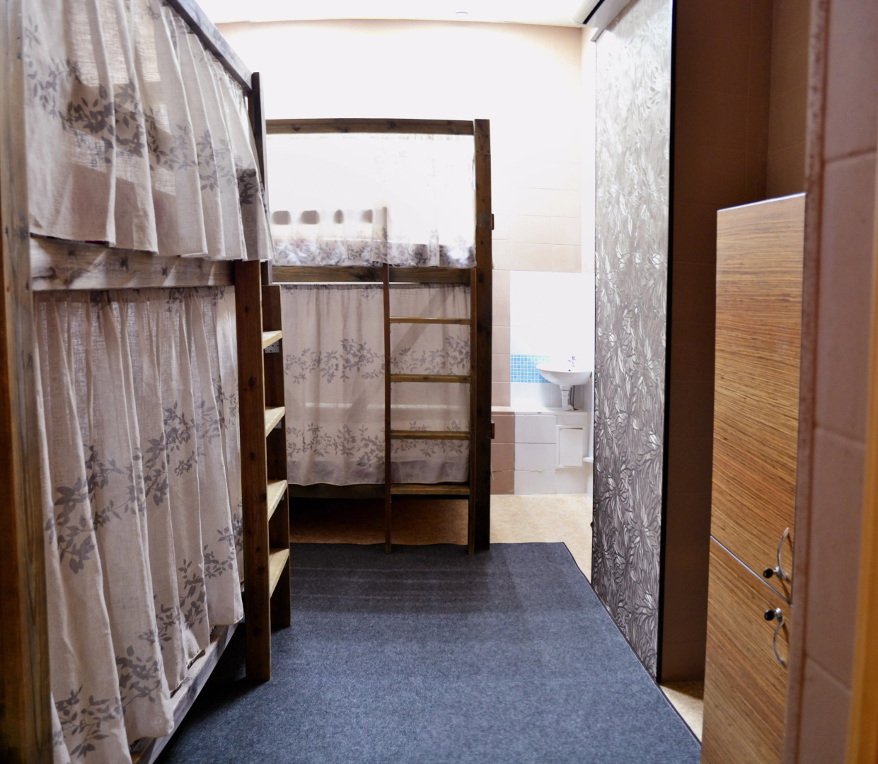 Хостел Kunak House