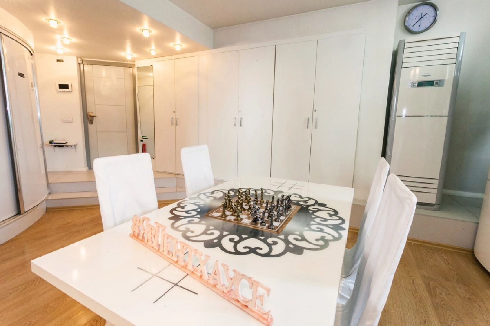 Апартаменты Роскошный Пентхаус на Взлетке