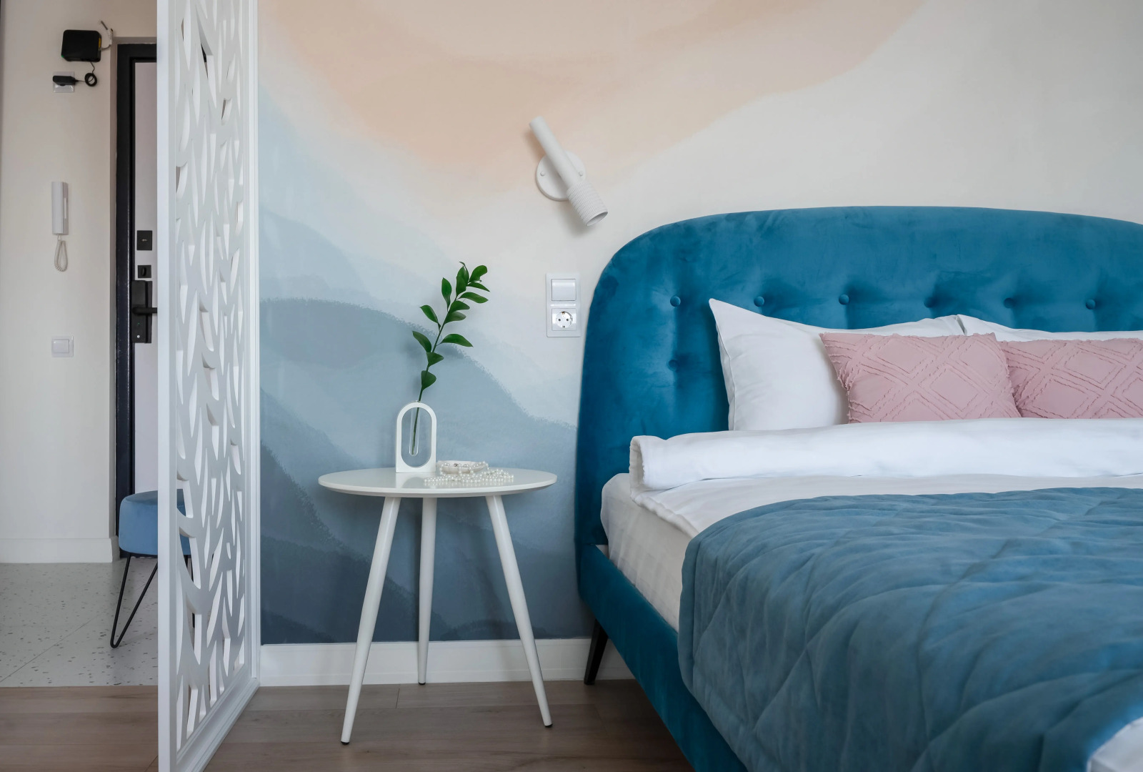 Апартаменты Zoya Apart в центре с видом на Верхний пруд и музей Янтаря