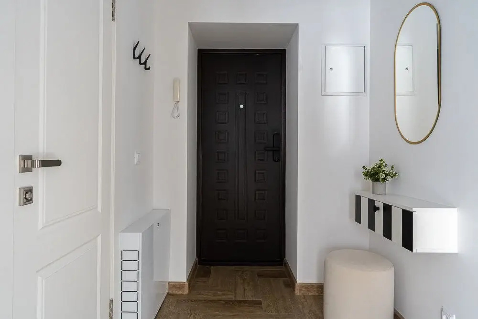 Апартаменты Monochrome от Сети Good Vibes Apartments