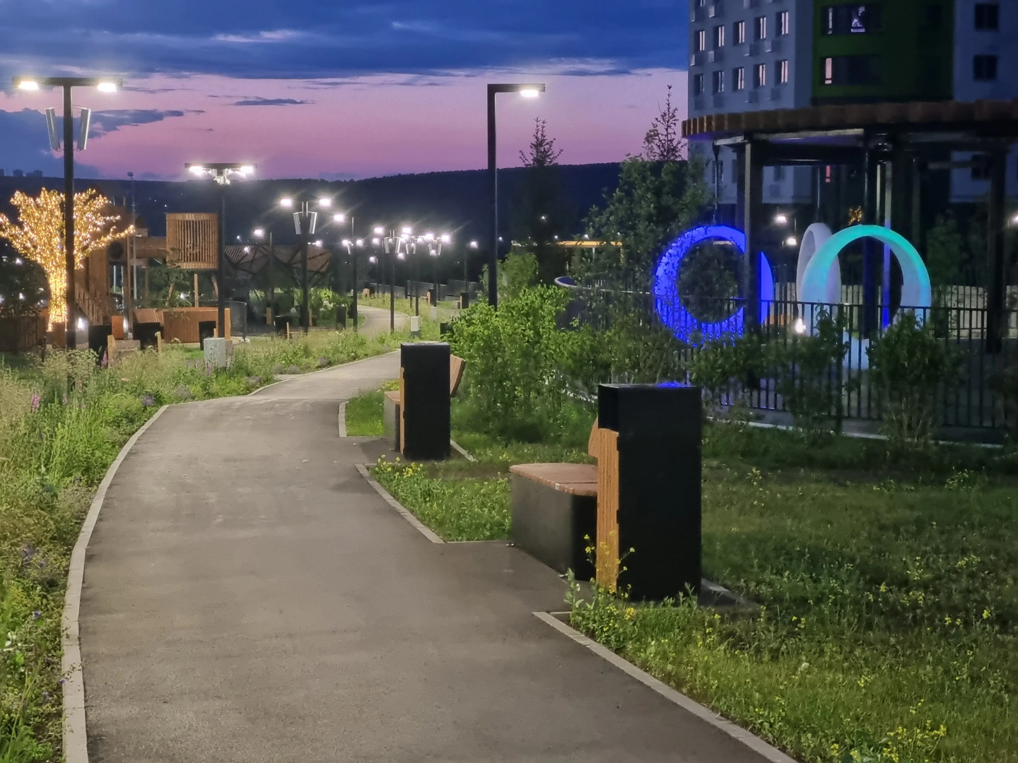 Апартаменты с дизайнерским ремонтом на пр. Октябрьский 30б