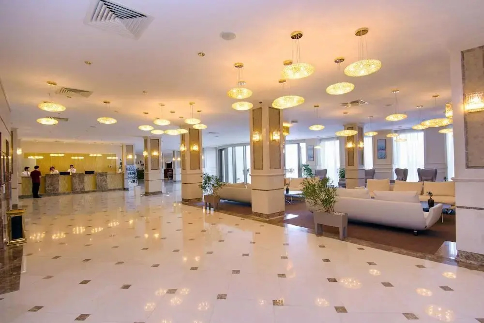 The Grand Gloria Отель