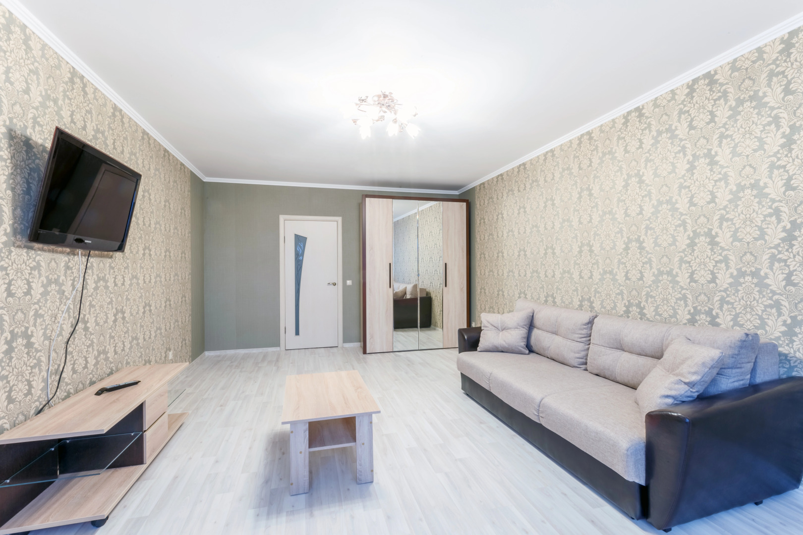 Апартаменты Просторные с Двумя Спальнями