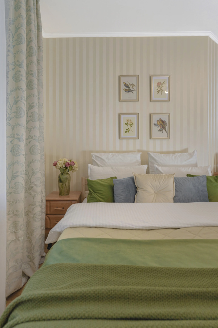 Квартира Двухкомнатная вид на Ботанический сад на 2 этаже