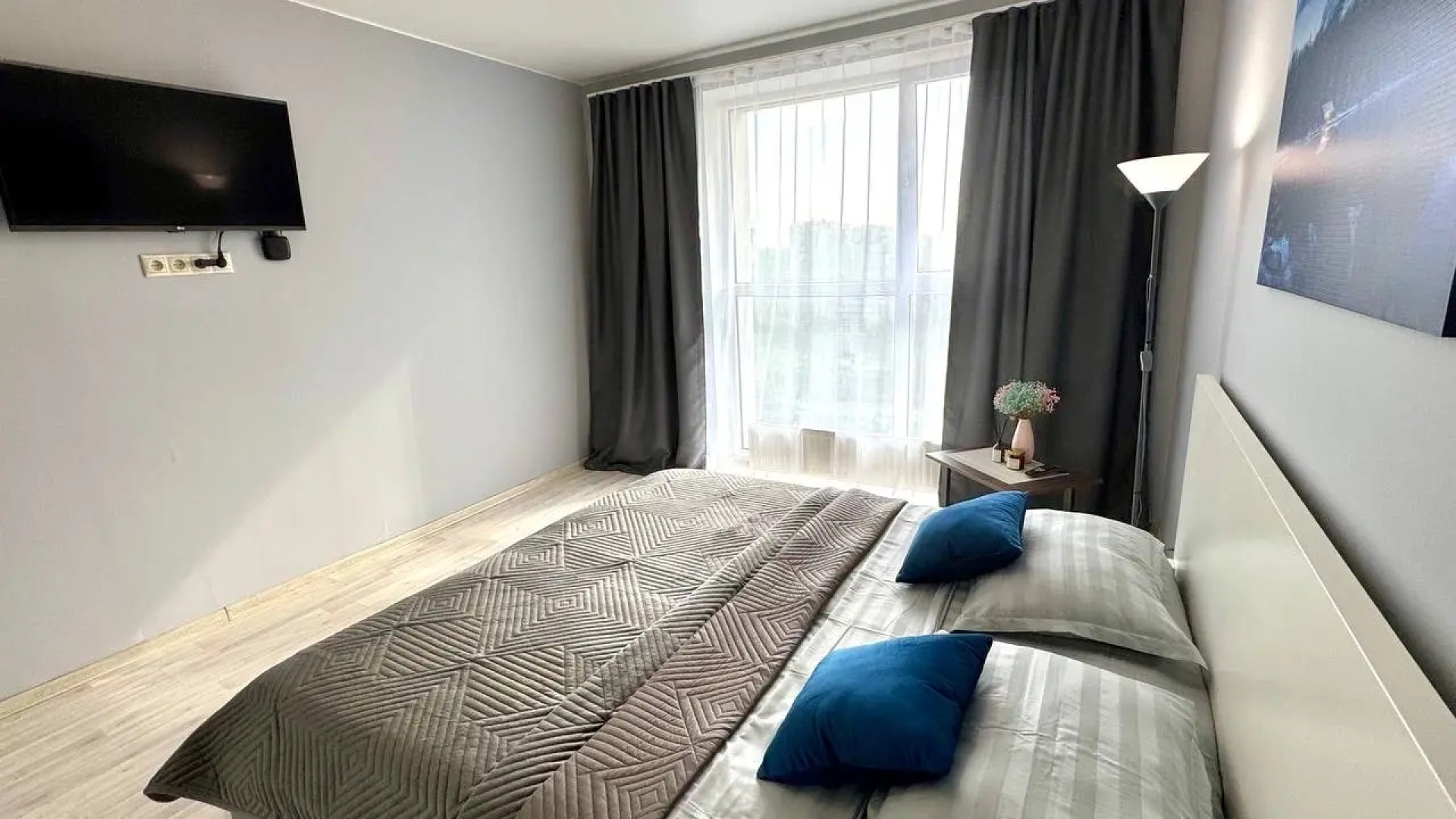 Квартира Акварели Лофт