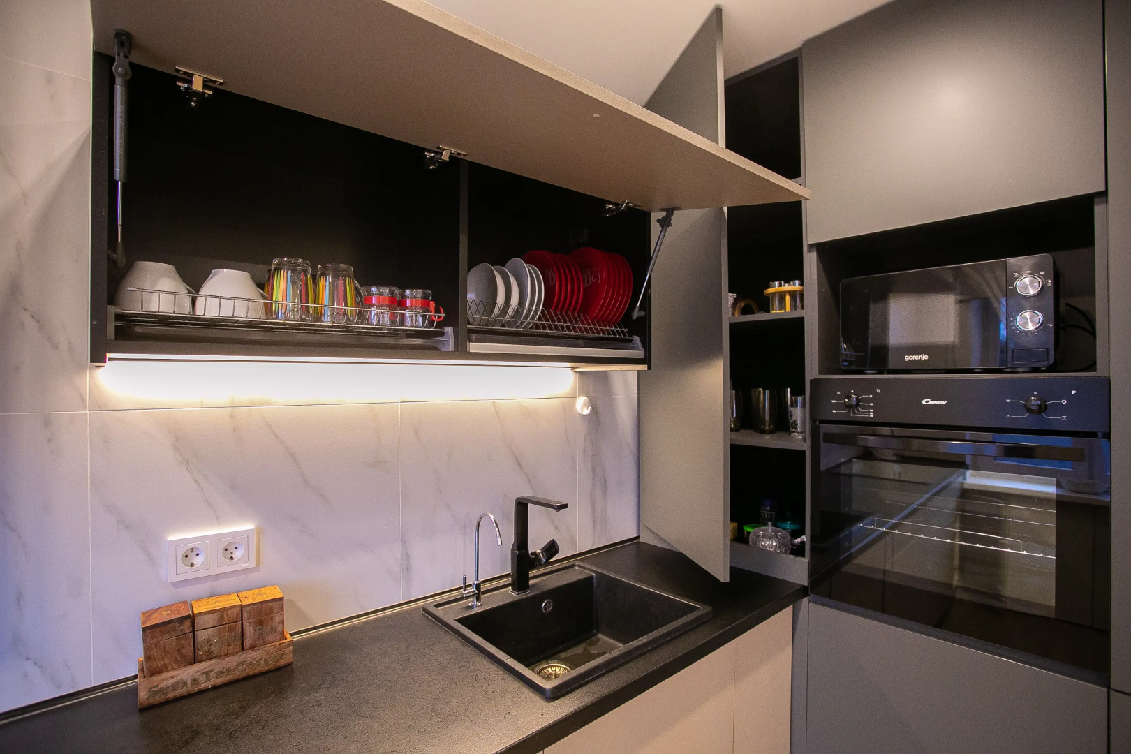 Апартаменты на Вагнера 58