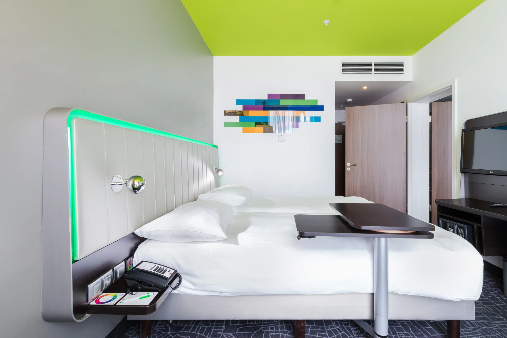 Cosmos Saint -Petersburg Pulkovo Airport Hotel
