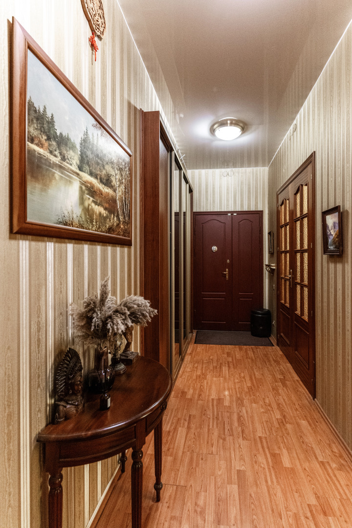 Квартира Малоохтинский 84б