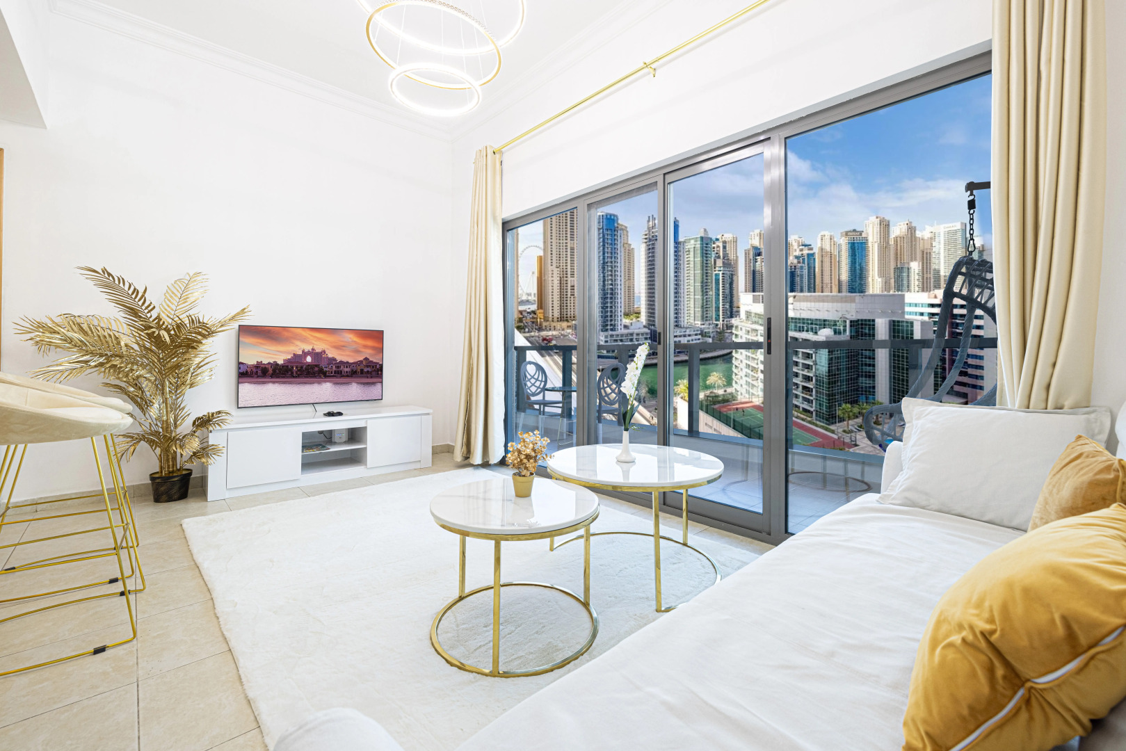 Квартира Luxury and spacious full Marina view