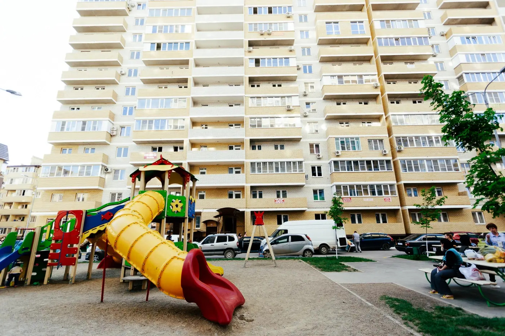 Апартаменты Российская 267