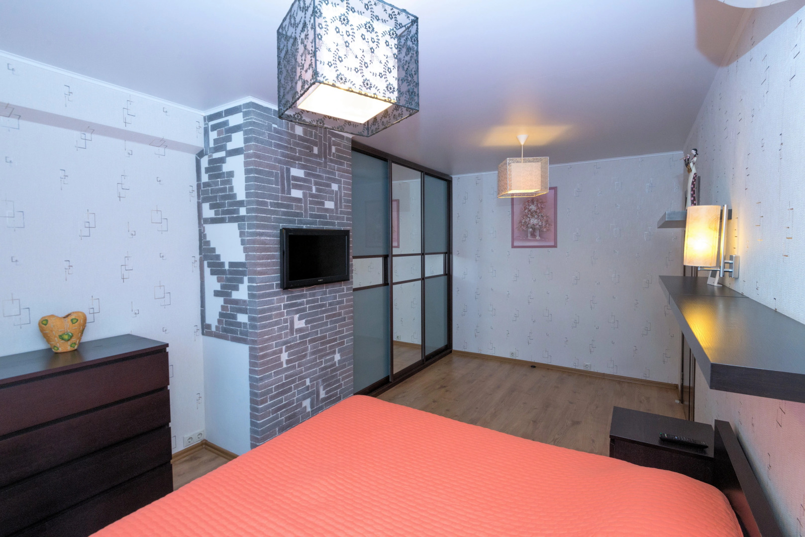 Апартаменты Советская 1