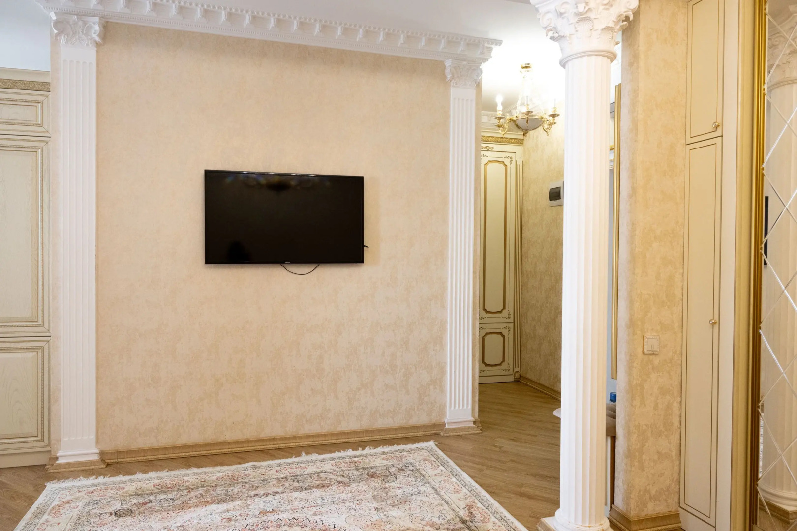 Апартаменты "Эленика" Роскошные у Озера в Махачкале