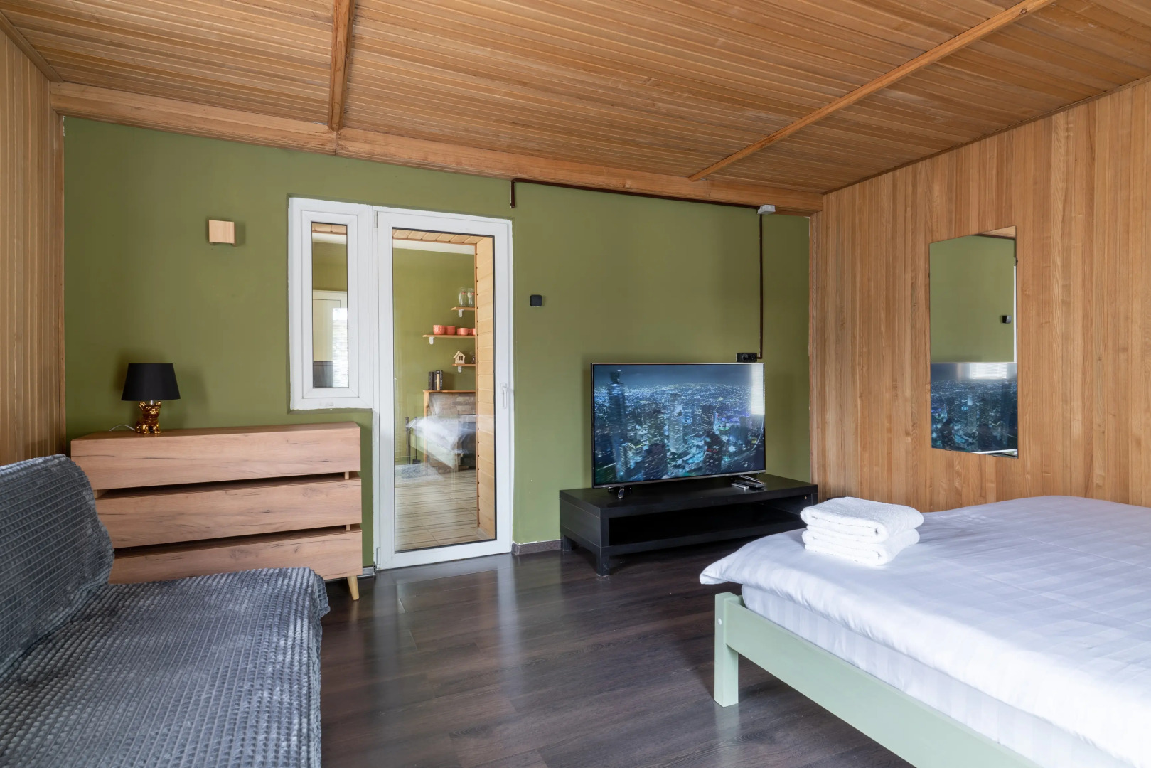 Частный дом Шикарный Новый Домик с Сауной Камином и Беседкой у Фетисов Арены!