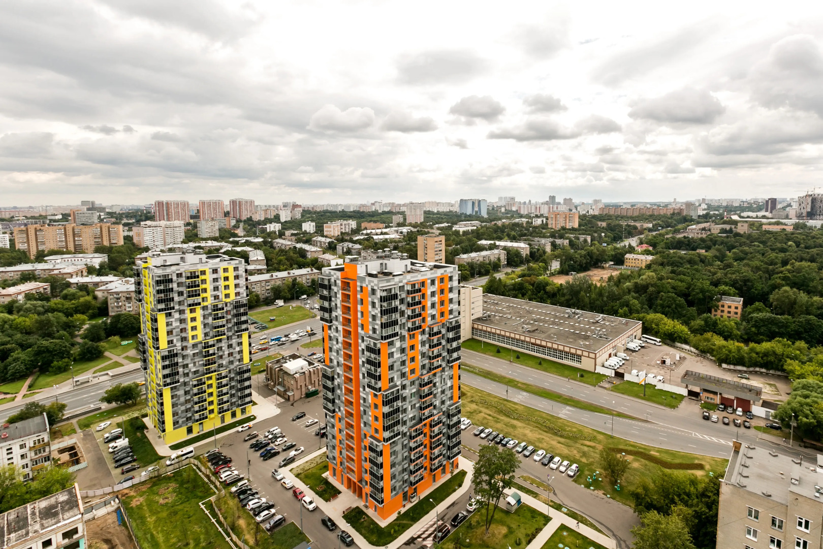 Double Tower Apartment on Dmitry Ulyanov St