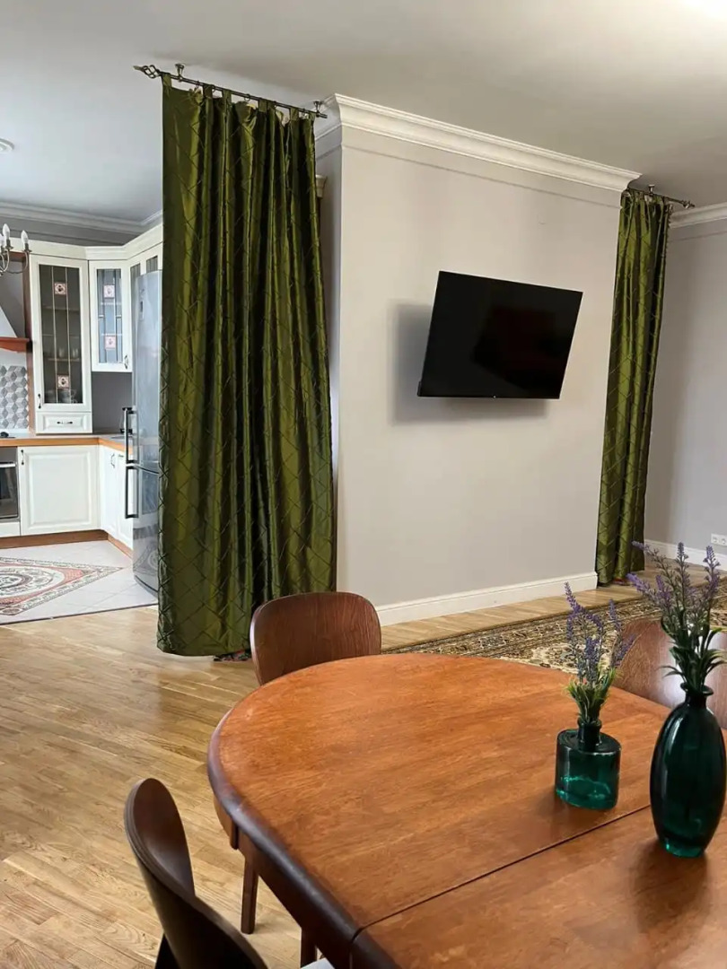 Квартира M.O.O.N APARTMENTS  Толе би Тулебаева кв 8 Центр