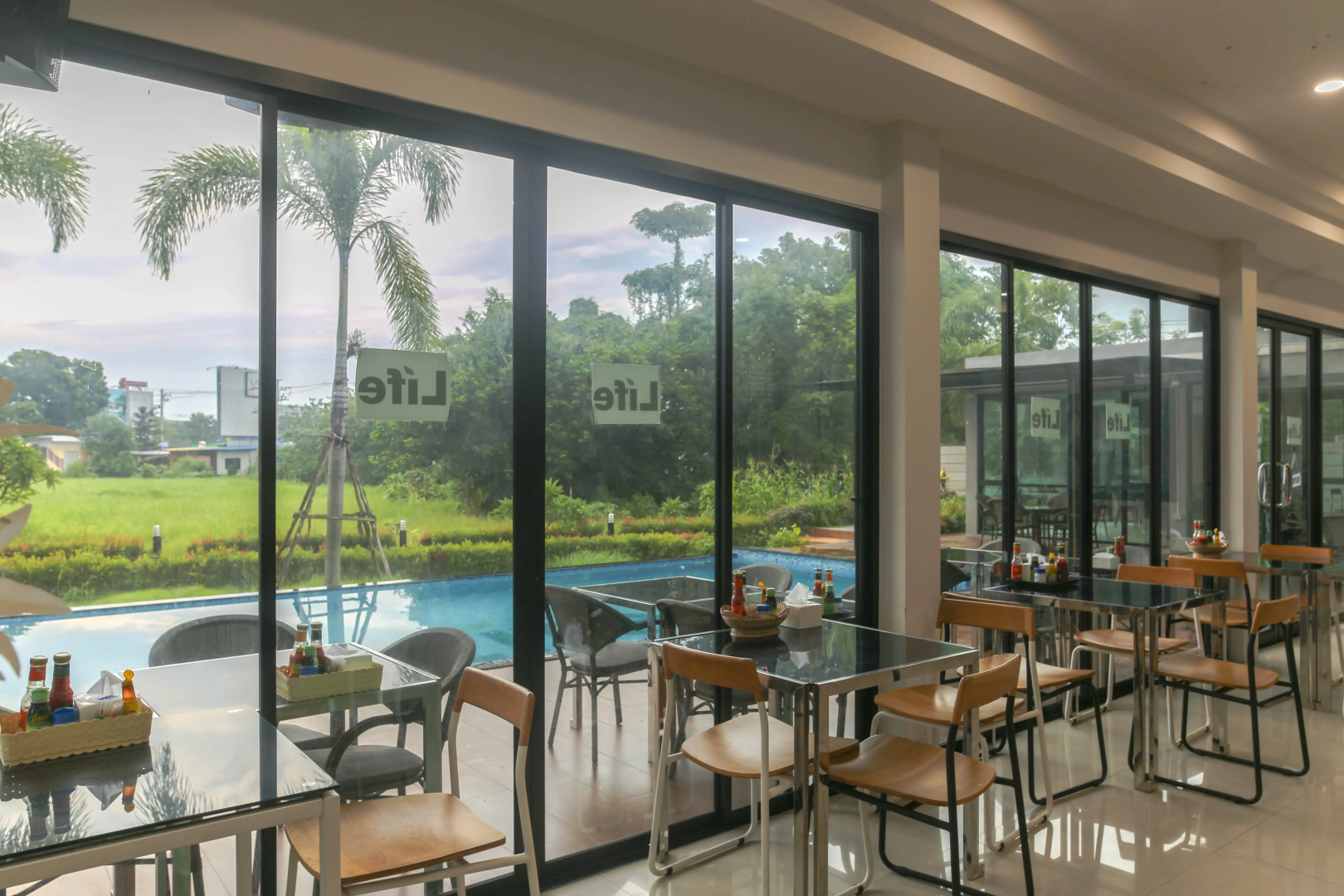 Отель Life Grand Chiang Mai