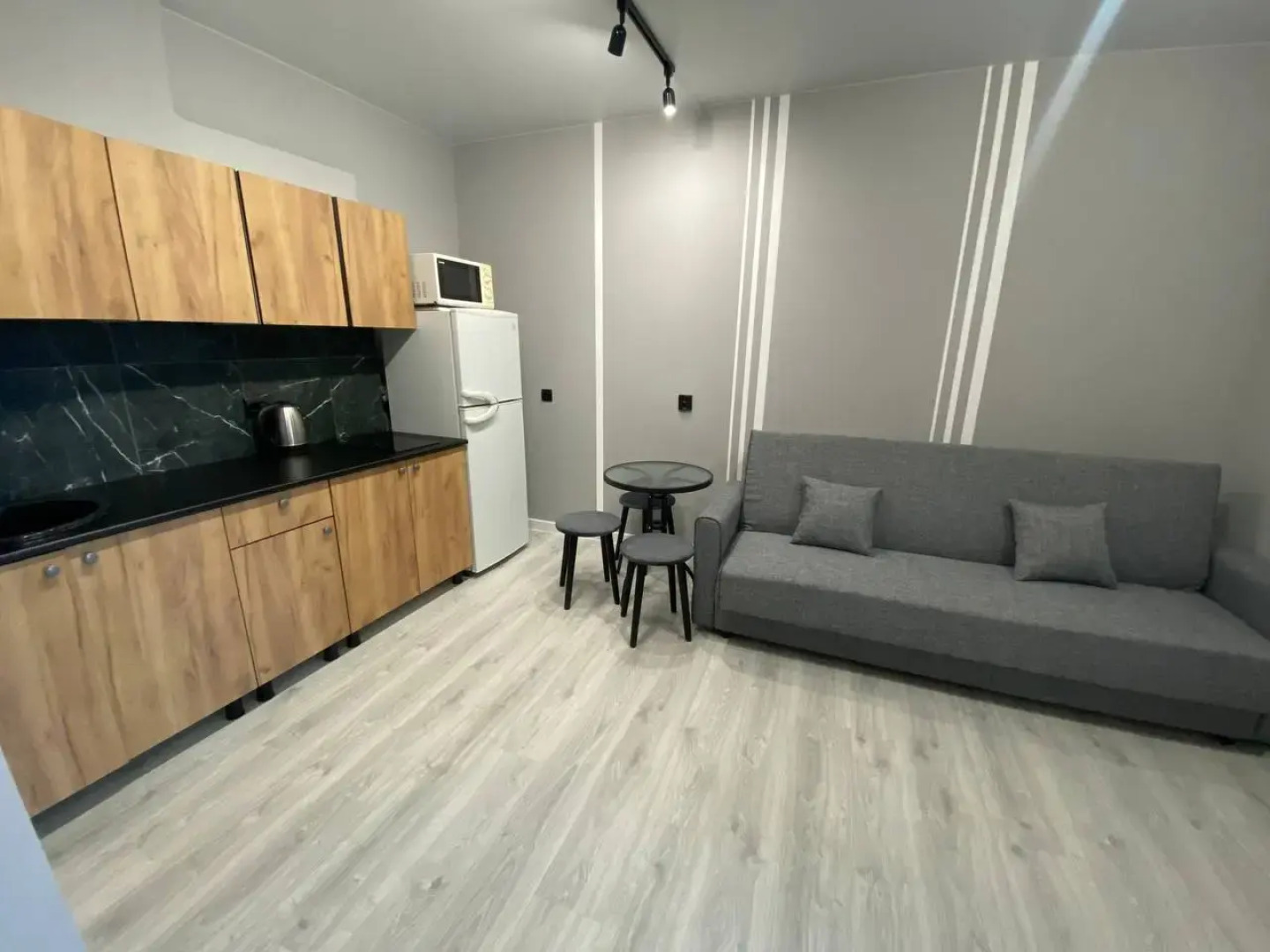 Квартира Евро Трехкомнатная  с джакузи