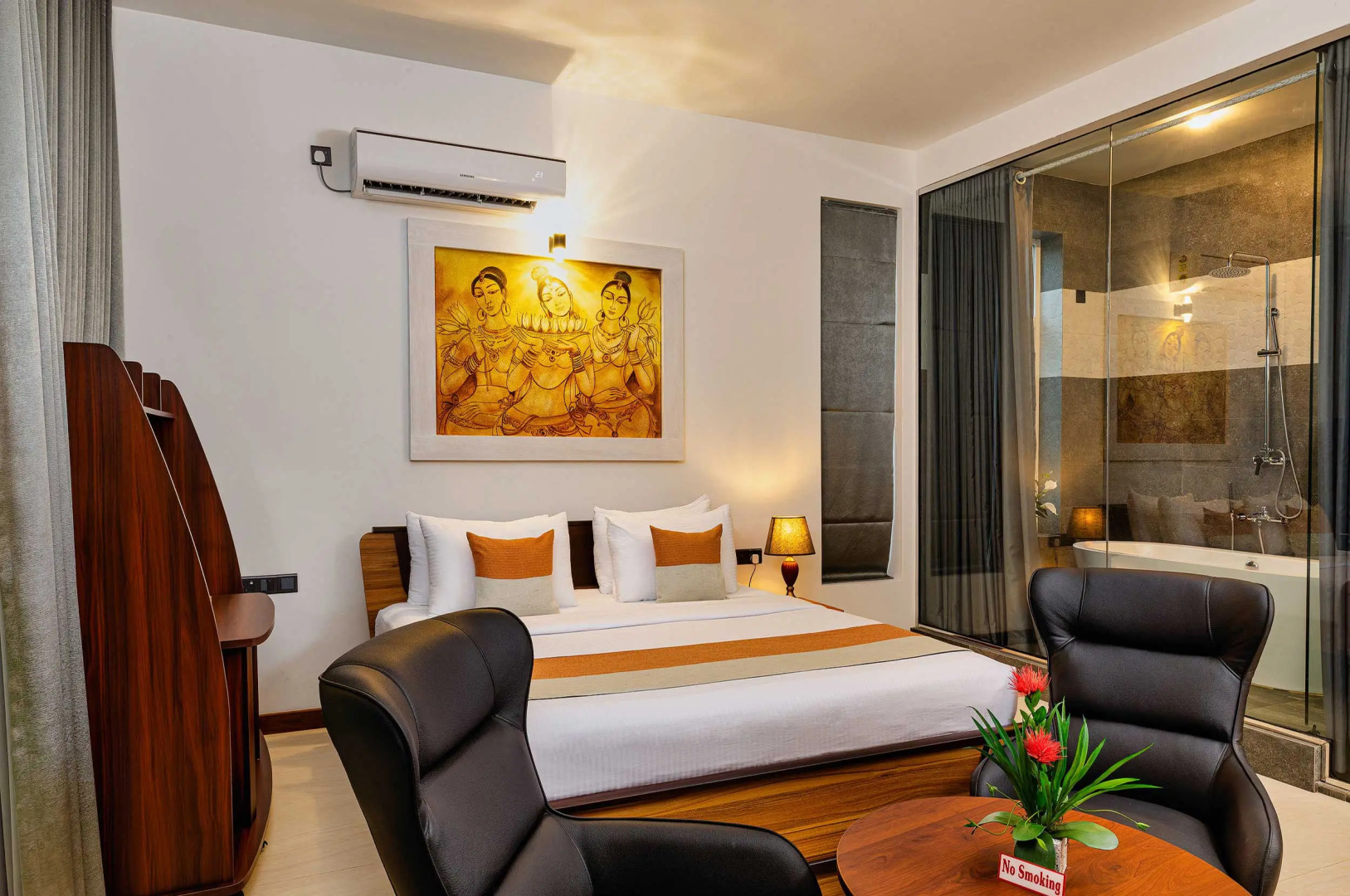 Отель The Palace by Ocean