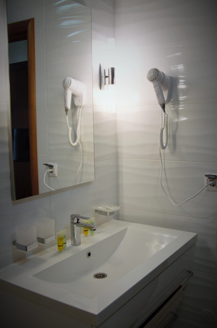 Отель Геркулес