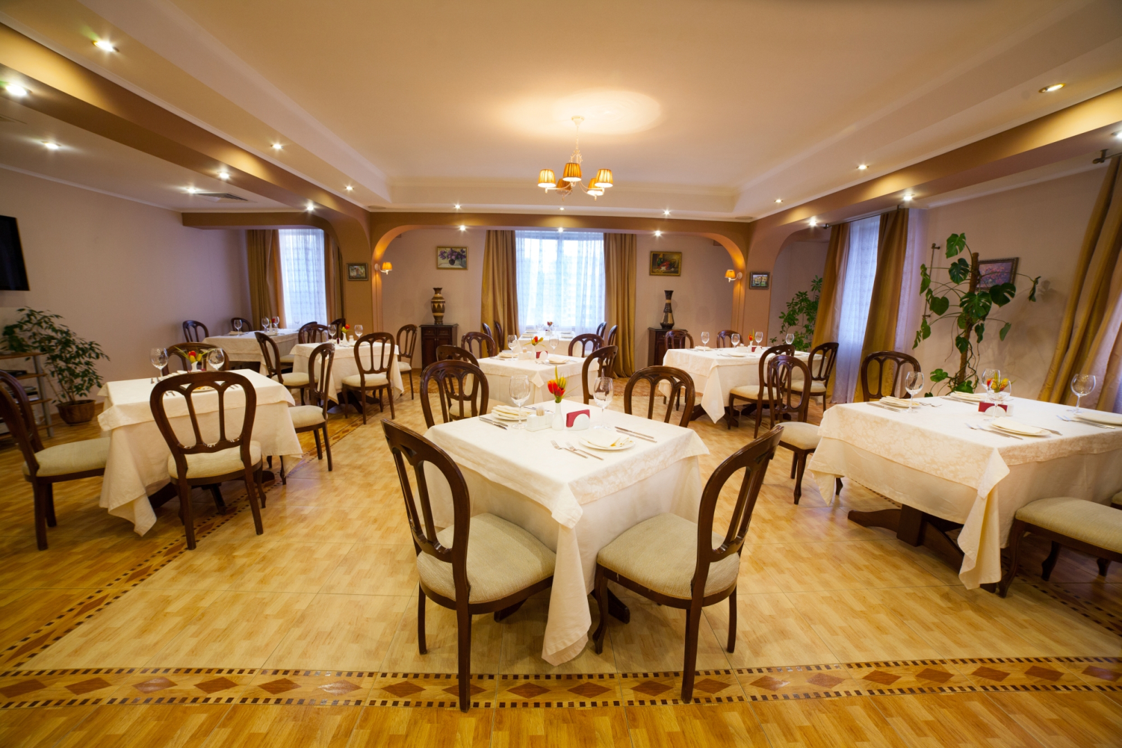 Отель Red Royal by Undersun