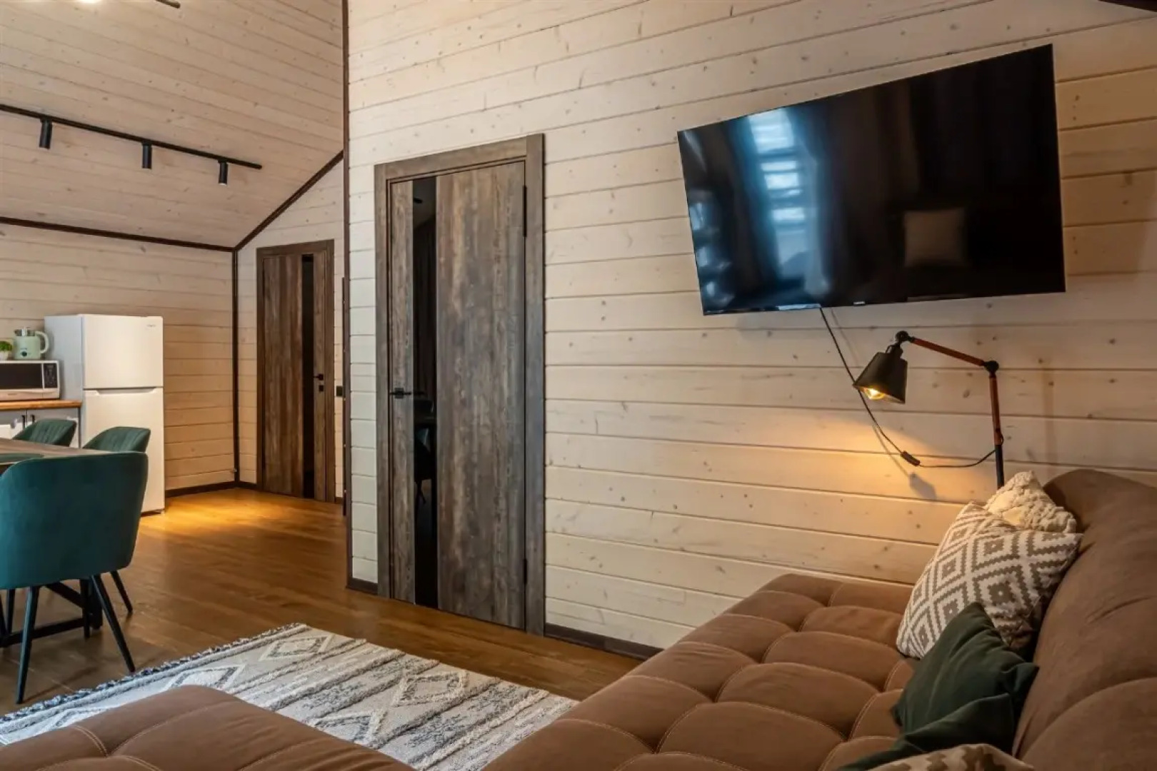 Коттедж Семейные Люкс в Терсколе от Квартирукинг