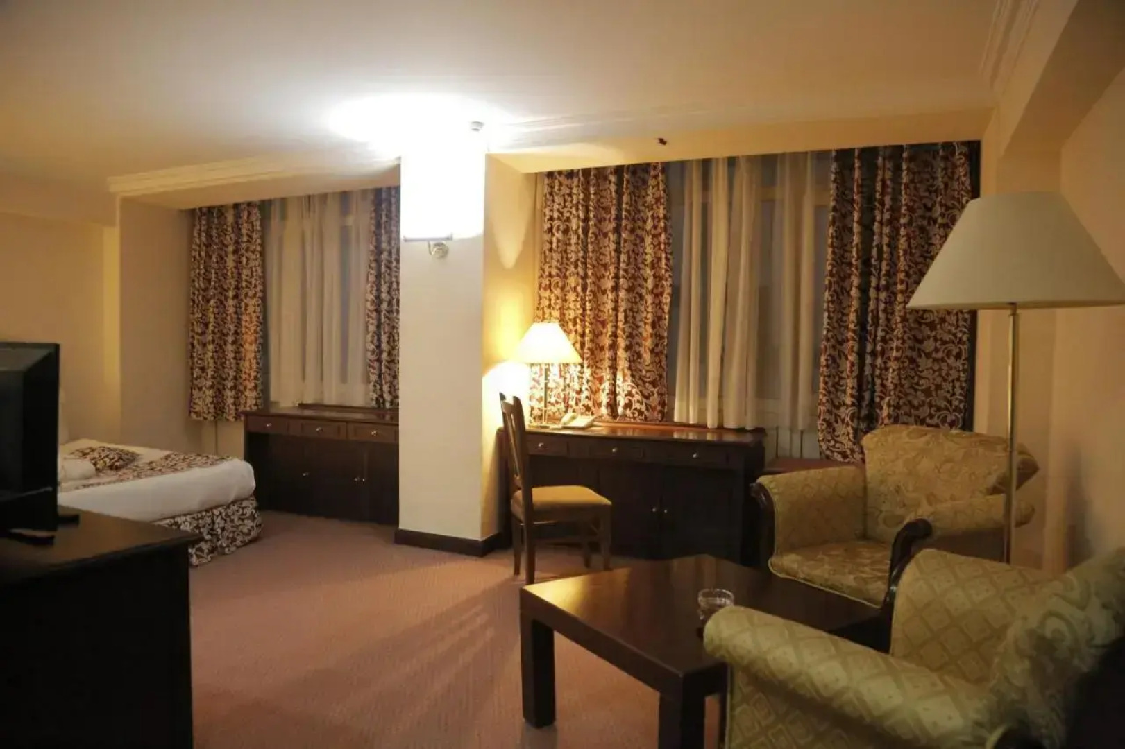 Отель Узбекистан