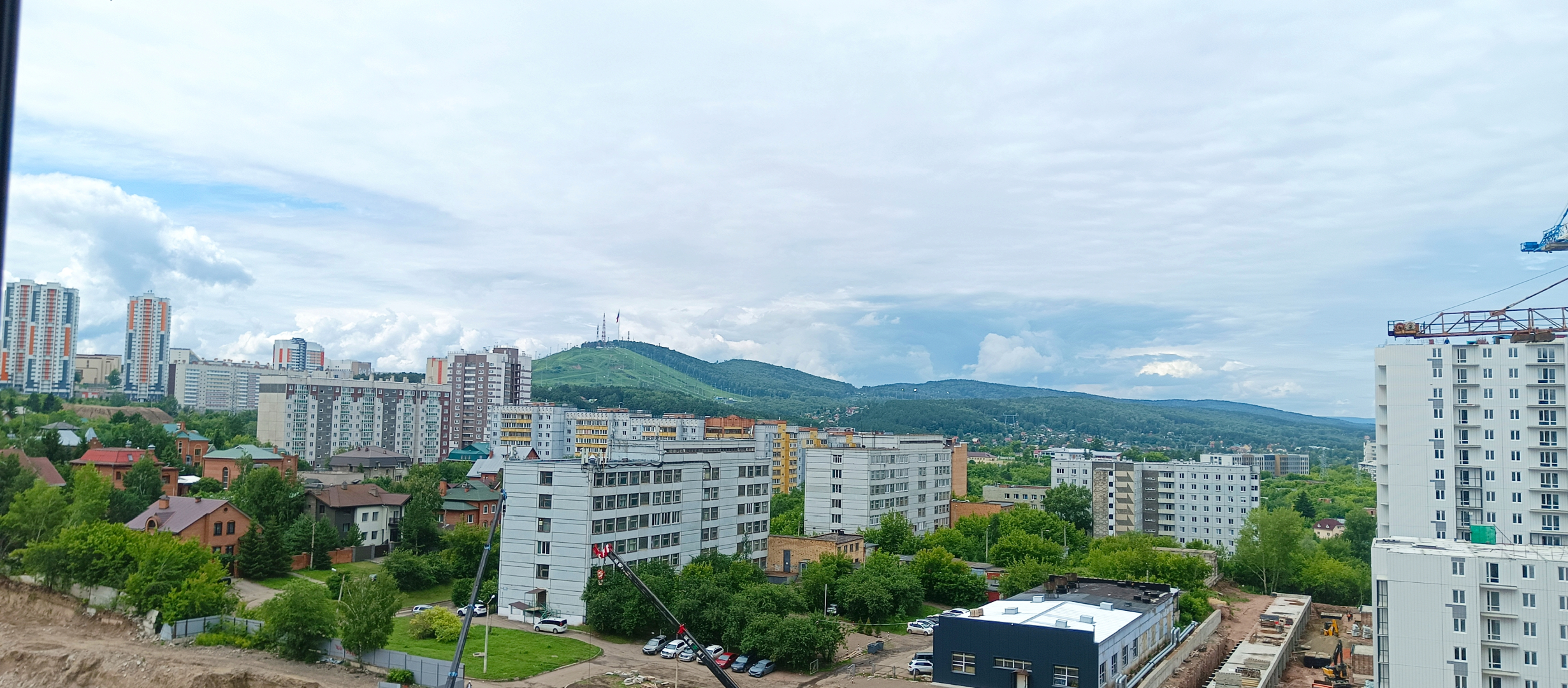 Квартира с видом на Сопку