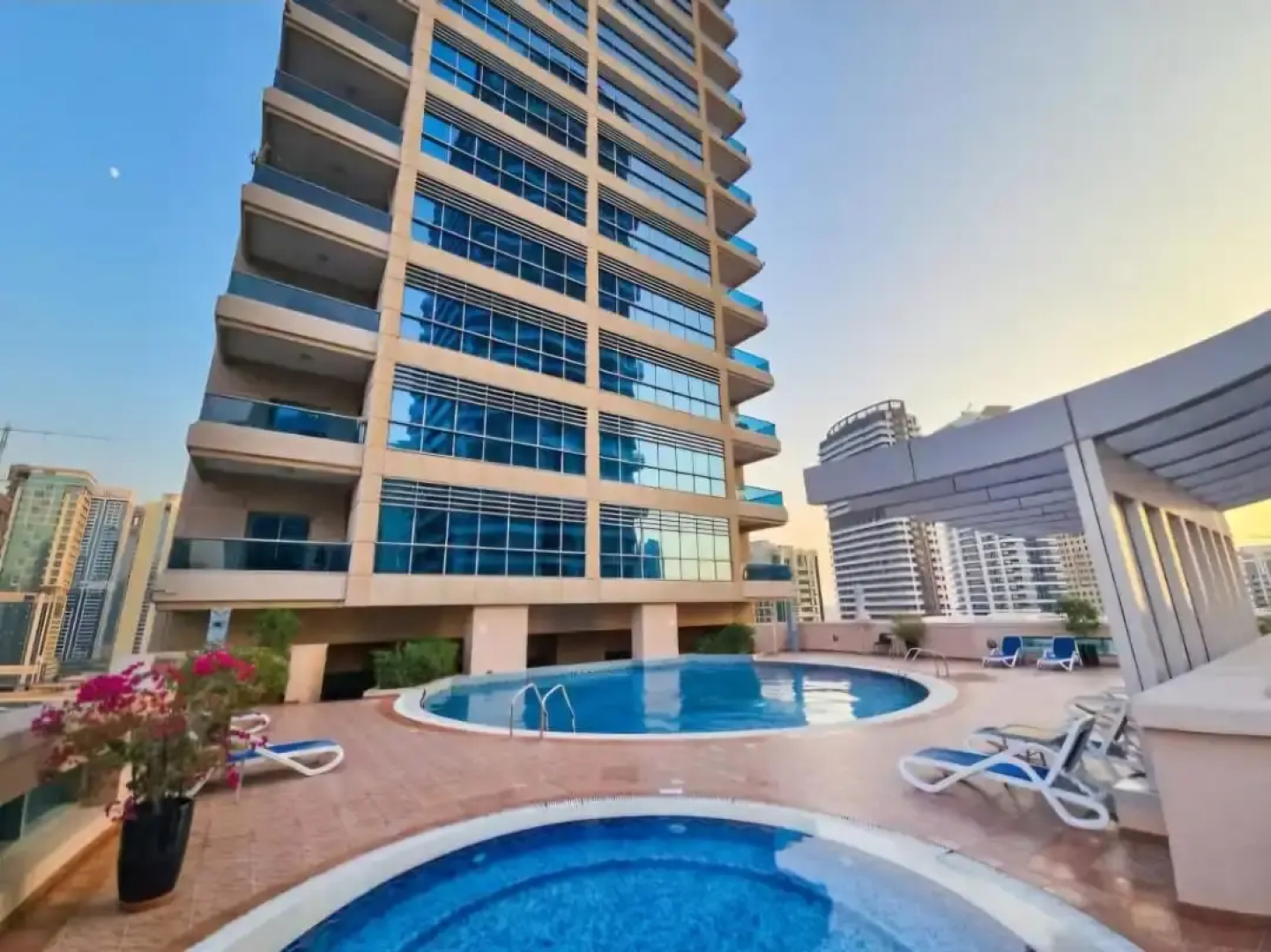 Квартира Luxury and spacious full Marina view
