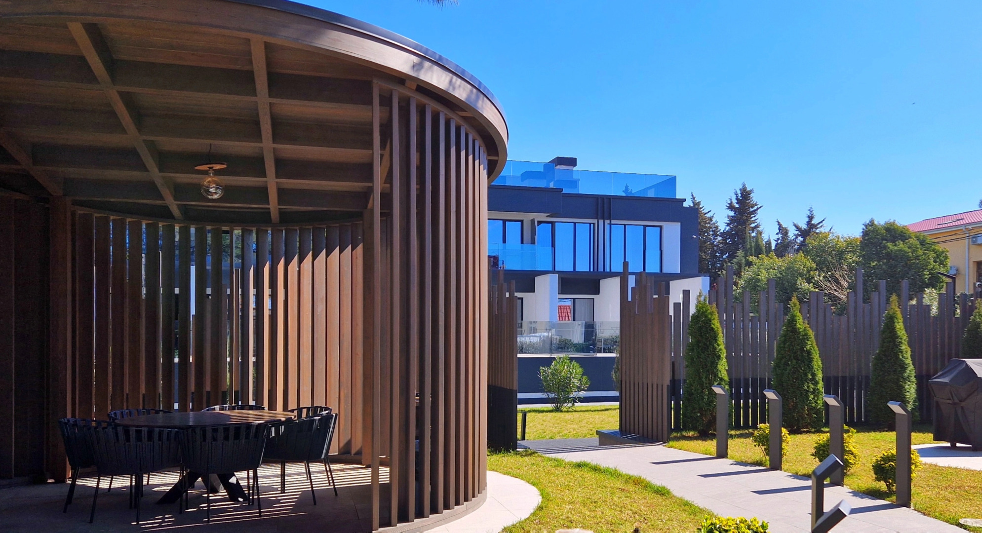 Апартаменты в отеле с всесезонным бассейном