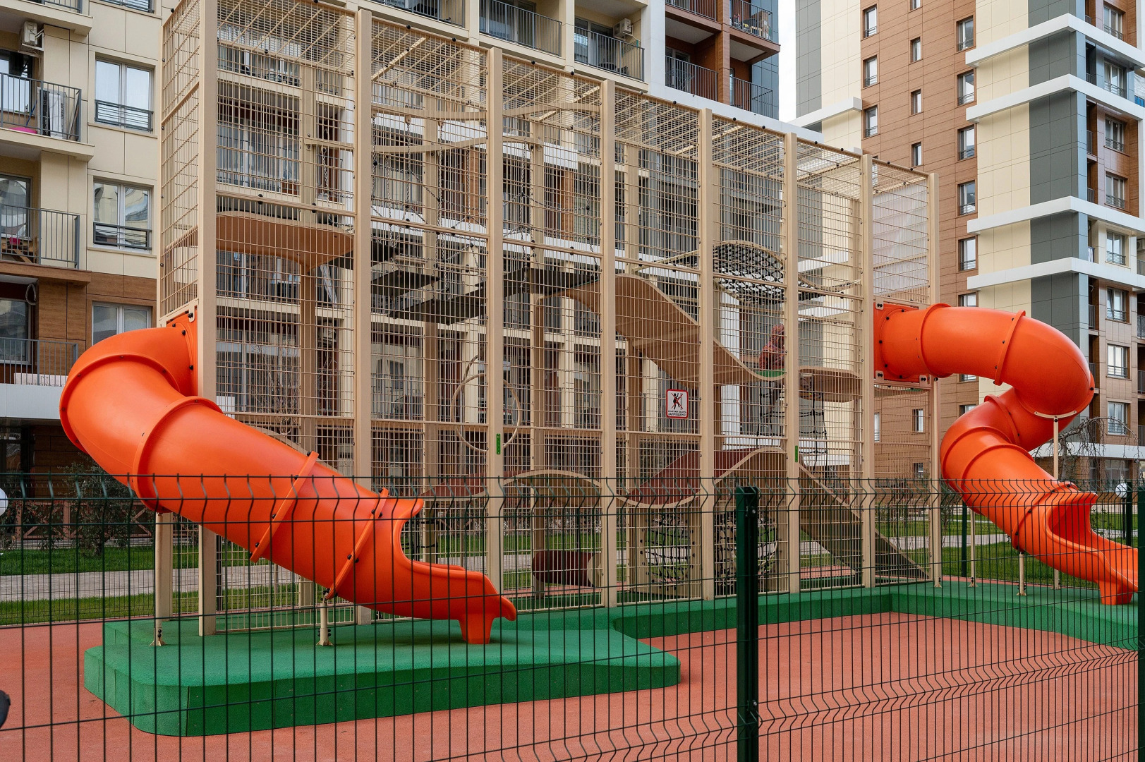 Апартаменты Студия у моря с бассейном на территории. Каравелла 112