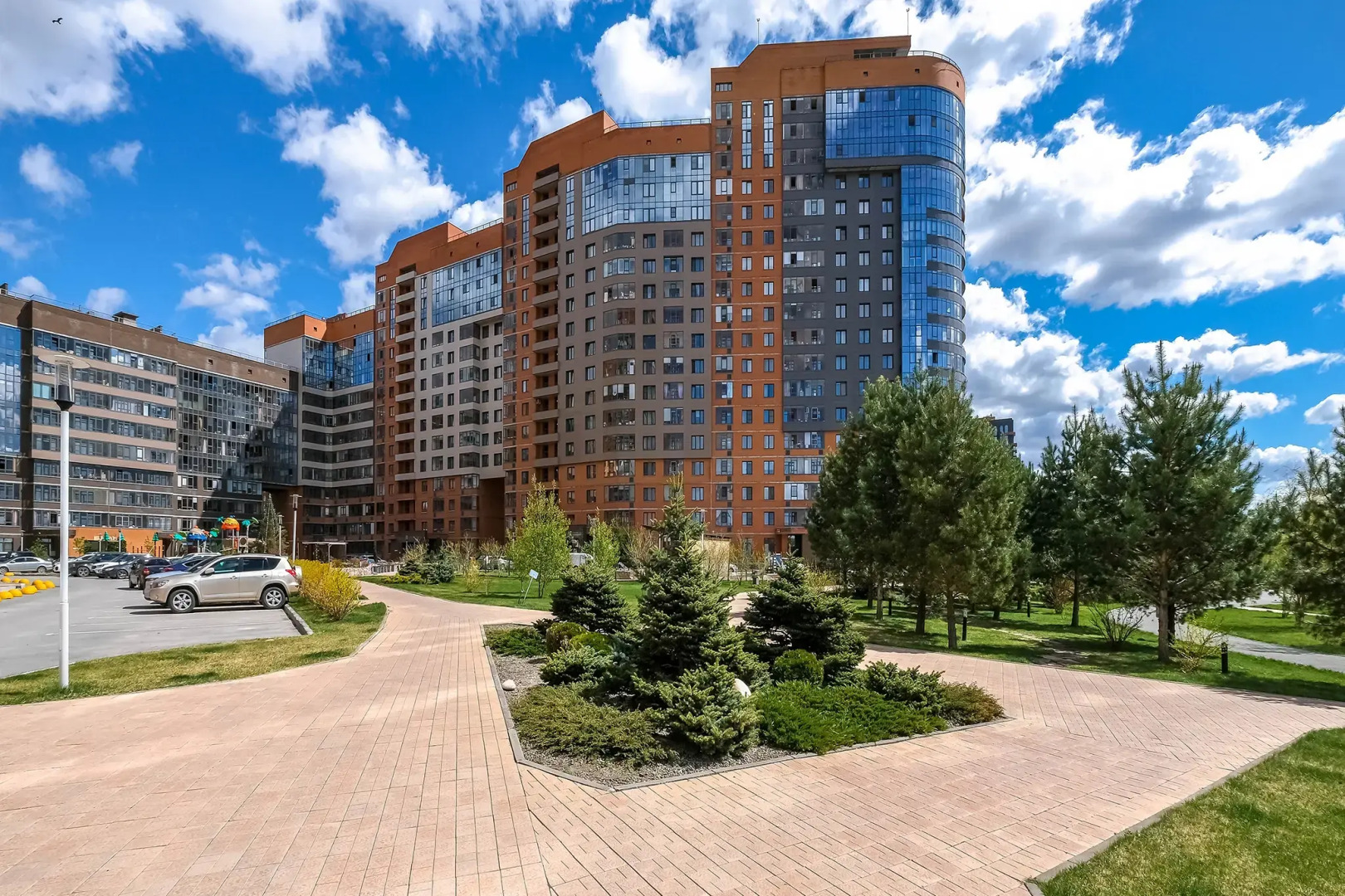 Квартира Семейная Трёхкомнатная с видом на Обь