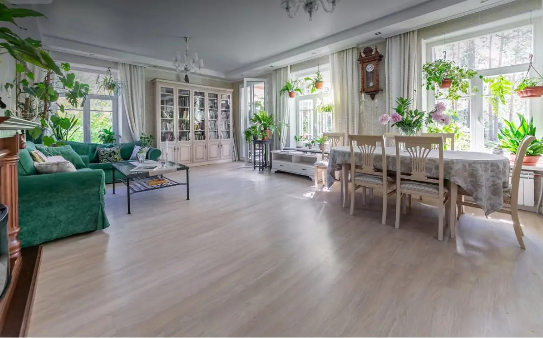 Частный дом 8-к 250 м²