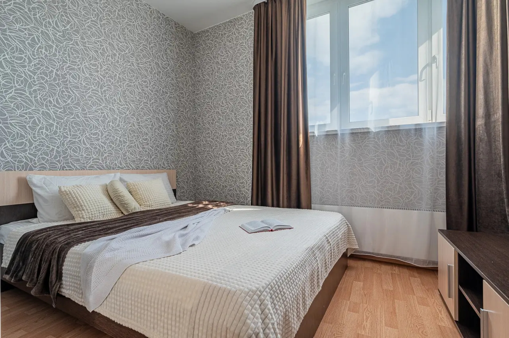 Апартаменты на Феофанова 2Г