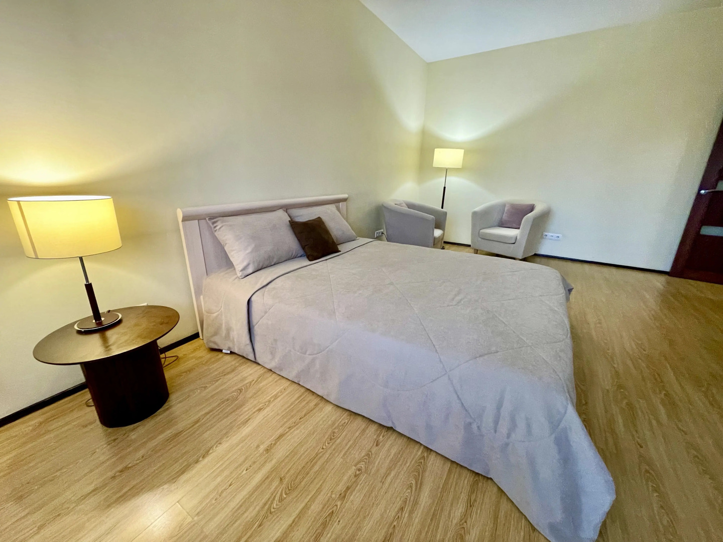 Апартаменты Авиаторов 33